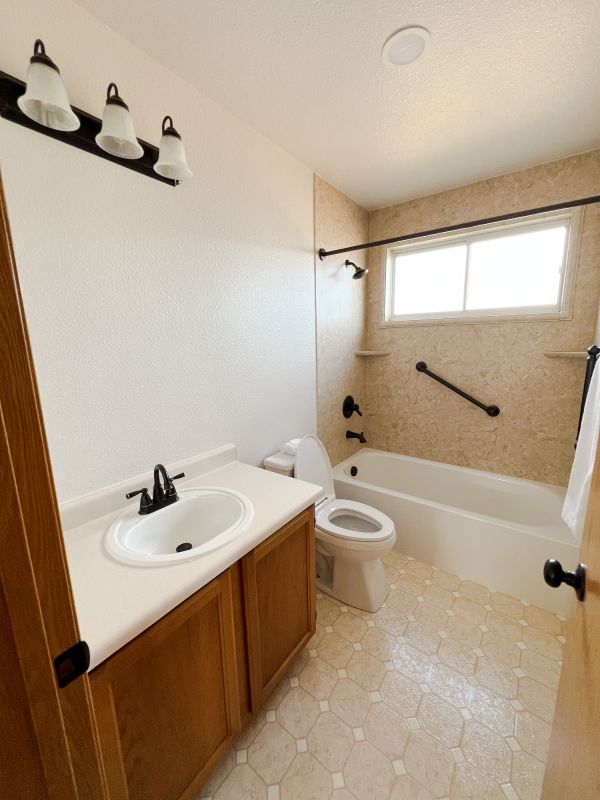 Top Bathroom Remodeling Companies in Oakland, TN